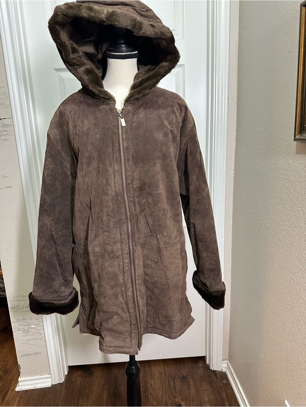St John’s Bay Woman’s Chocolate washable Suede winter Coat with faux fur trim